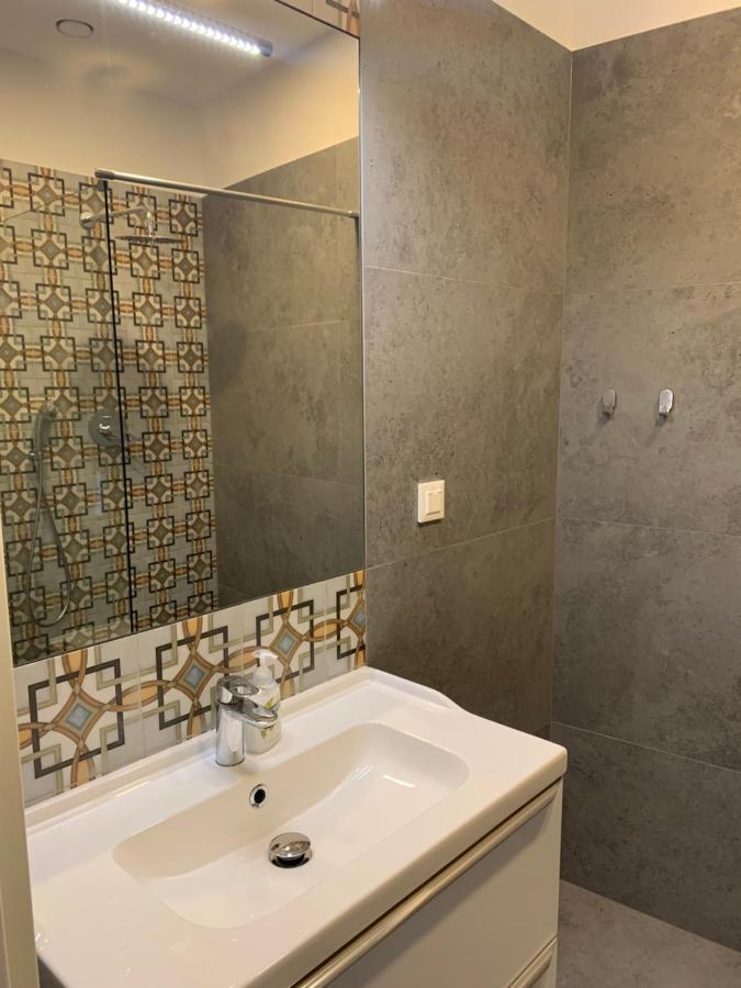 Nowe Apartamenty Zamkowa Vis A Vis Wawelu Krasków Eksteriør bilde